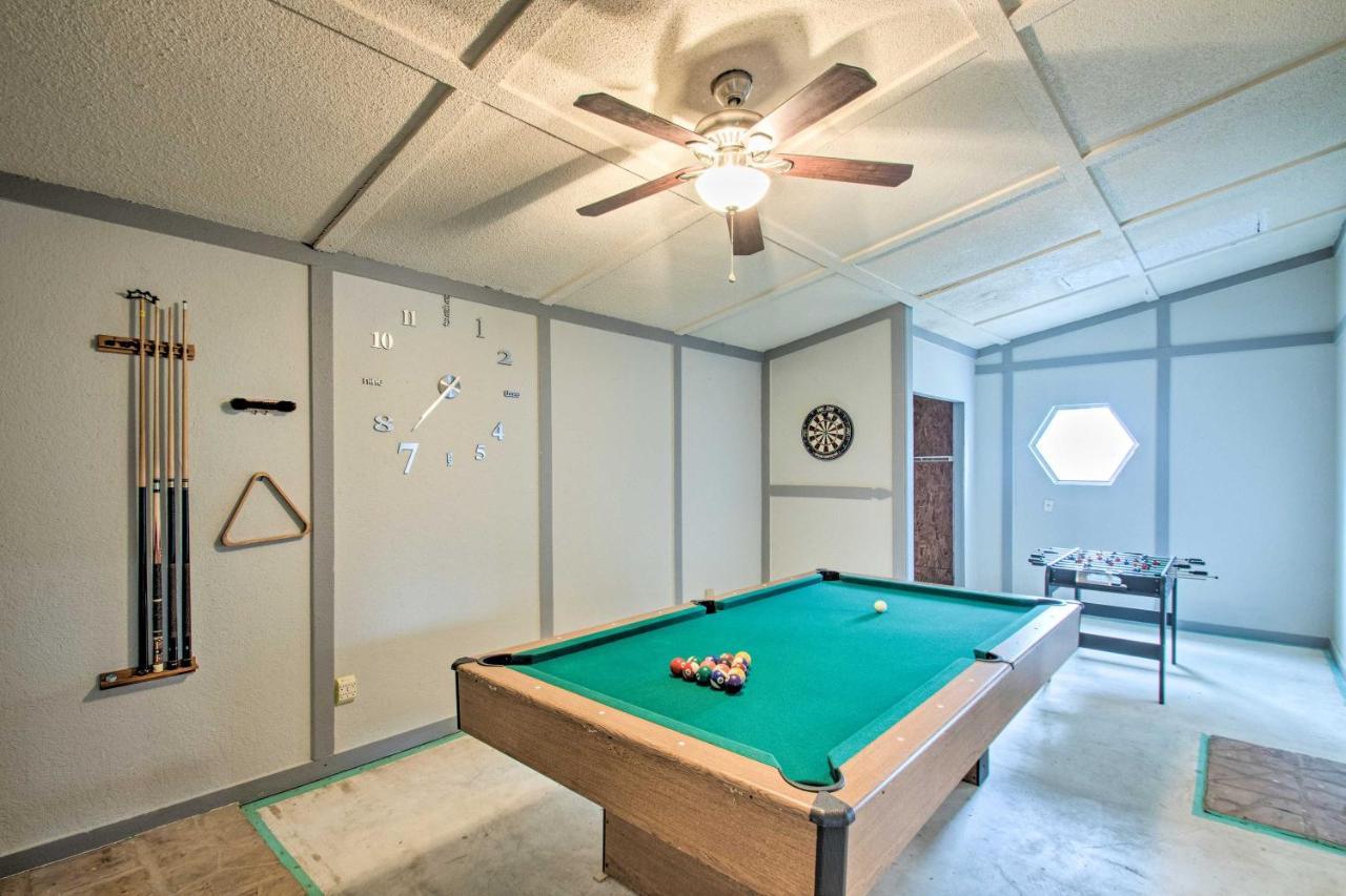 2-Story Pensacola Home With Game Room And Private Yard Exterior foto